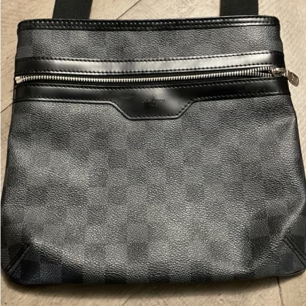 Louis Vuitton , crossbody bag